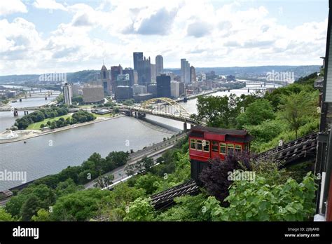 Pittsburgh funicular skyline hi-res stock photography and images - Alamy