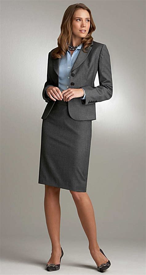 Women's Business Suits 的图像结果