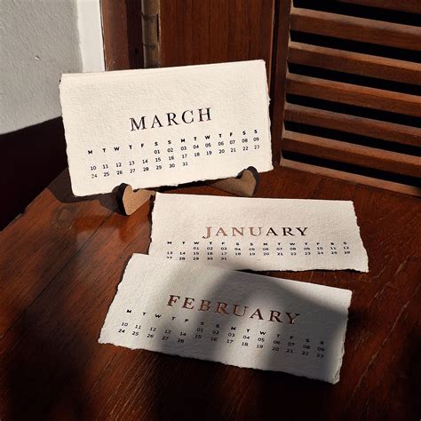 MINI EMBOSSED DECKLE EDGE DESK CALENDAR - Pune Handmade Papers