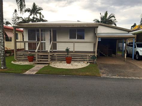 Paradise Lake Resort