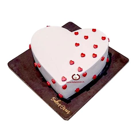 CRAZY IN LOVE CAKE