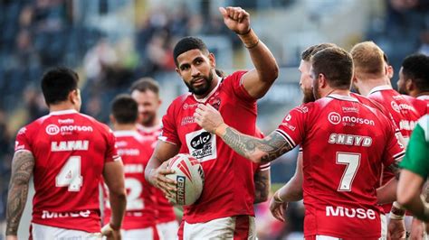 Hull FC 4-58 Salford: Red Devils confirm play-off spot with thumping 10 ...