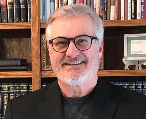 BASIC FIRST AID POCKET GUIDE: Complete step by step treatments for your ...