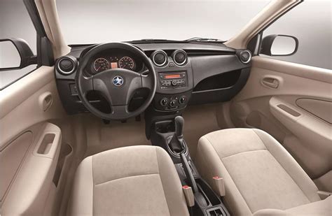 Dongfeng Nissan targets first-time Chinese car buyers with Venucia R30 ...