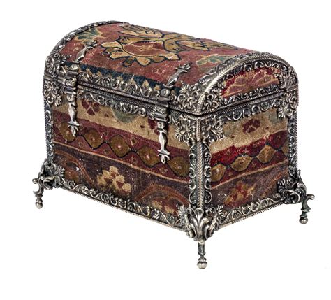 Peruvian Silver and textile casket — Robert Simon Fine Art