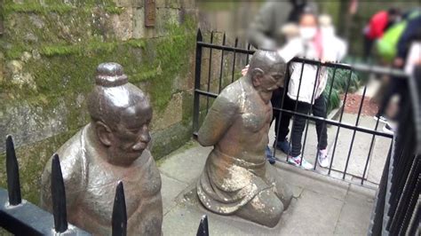 秦桧夫妇干了啥事，为何以跪像出现在世人面前，今雕像在哪？
