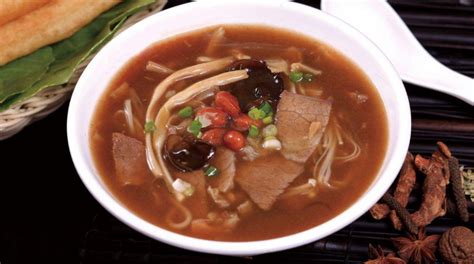 这碗胡辣汤跟河南人一样被人误解 吃过的人才晓得它的美味_凤凰网