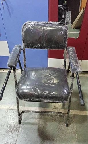 School Benches - Wooden Brown School Benches Manufacturer from Mumbai