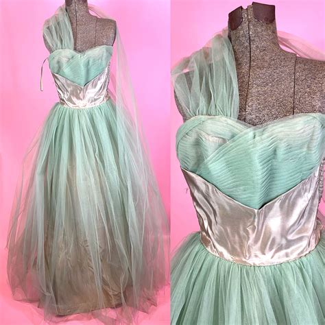 Carrie 1976 Prom Dress