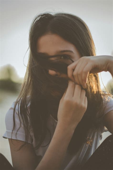 Shy Girl Pictures | Download Free Images on Unsplash