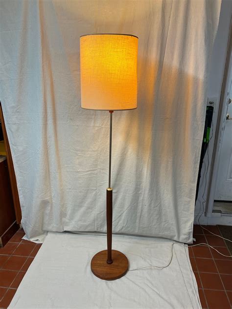 Mid-Century Modern Teak Floor Lamp For Sale at 1stDibs