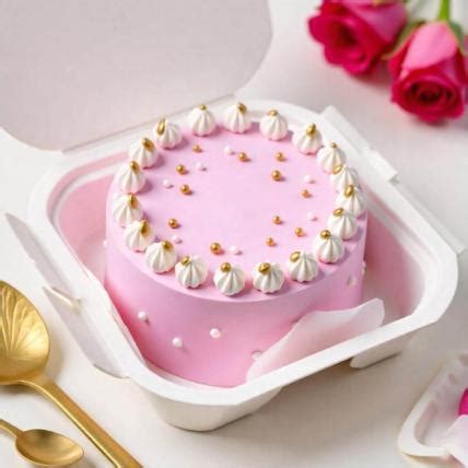 Order Strawberry Bento Cakes Online | Cute & Trendy Cakes - Indiagift