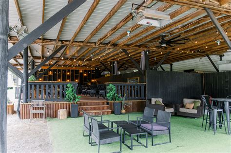 The Back Porch - Summerfield Farms