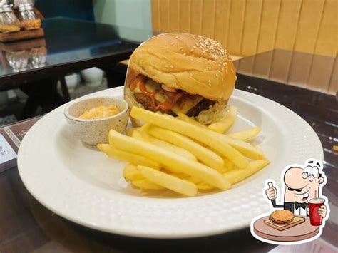 Cafe Helados, Patiala, Opp punjabi bagh lane - Restaurant reviews