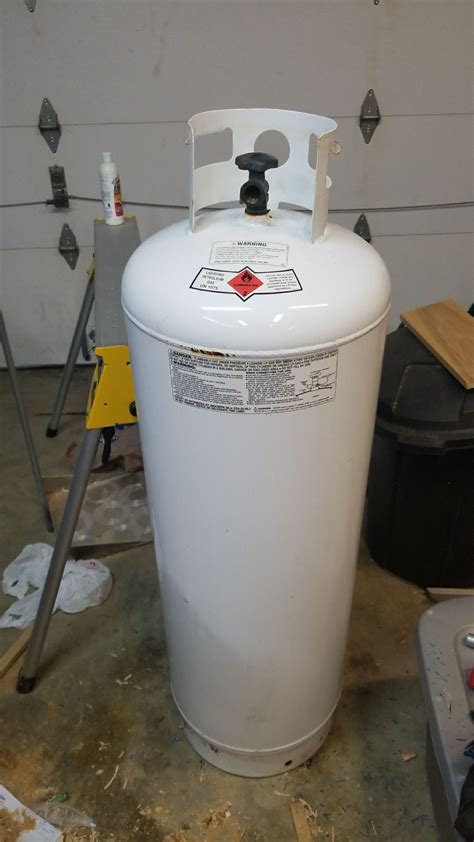 100-lb propane tank for Sale in Marysville, WA - OfferUp