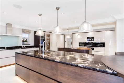 Crafting Culinary Excellence: Belleze Luxury Home Interiors' Kitchen ...
