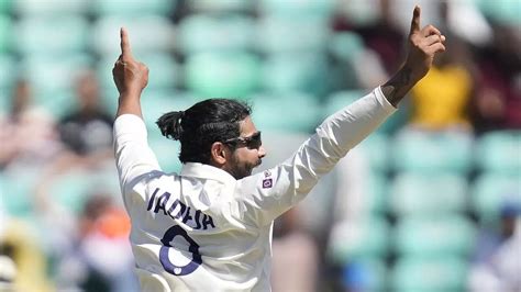 ravindra jadeja become fastest asian to take 250 wickets and score 2500 ...