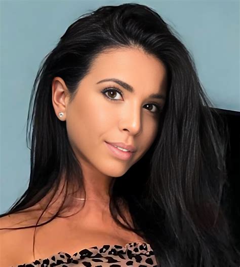 Ainsley Rodriguez (Actress) Biography, Videos, Height, Weight, Age, Wikipedia, Boyfriend and More