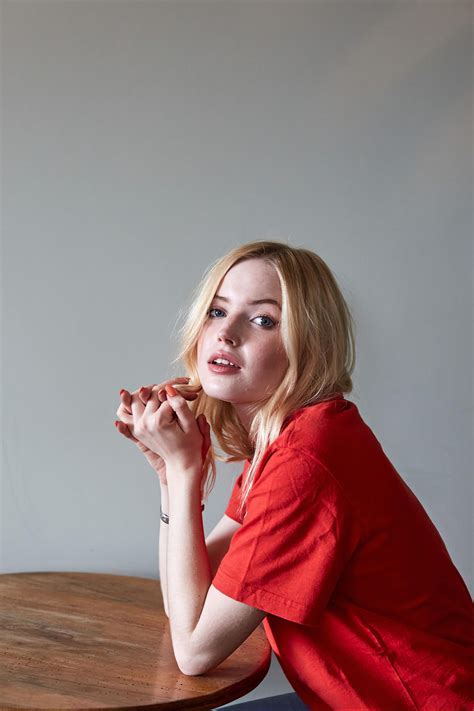 Ellie Bamber - English Actress [irtr] : r/BeautifulFemales