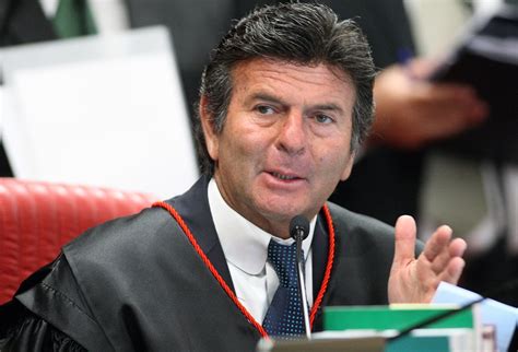 Ministro Luiz Fux suspende juiz de garantias por tempo indeterminado ...