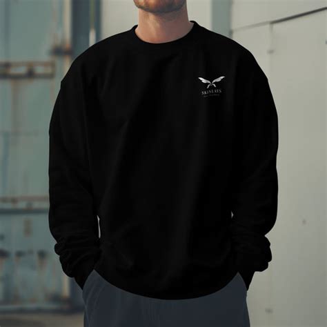 Black Anime Sweatshirts – SKINLAYS