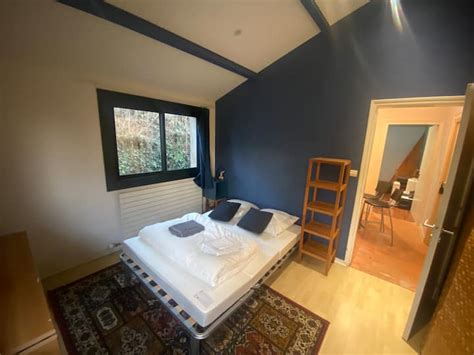 Bedroom and kitchenette - Bed and breakfasts for Rent in Dompierre-sur ...