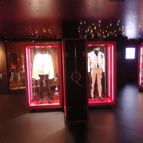 QUEEN STUDIO EXPERIENCE (2025) All You Need to Know BEFORE You Go (with ...