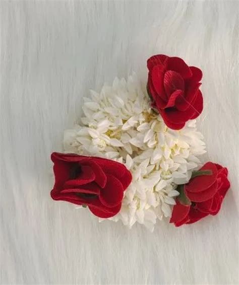 Artificial Rose Gajra Manufacturers and Exporters from Delhi