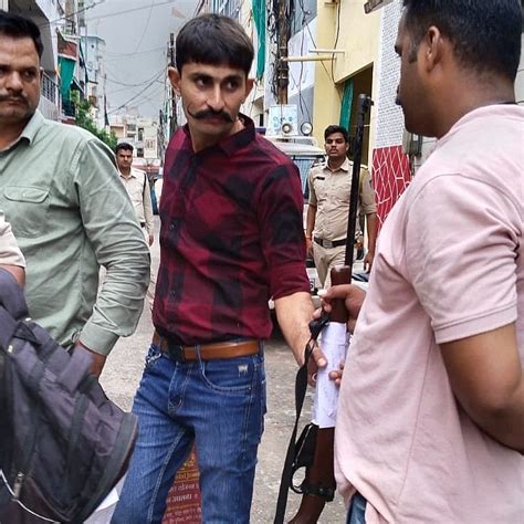 PNB Bank Robbery Case: Ex-Army Man Identified As Robber, Rs 3 Lakh, TV ...