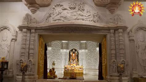 पीले रंग की चौबंदी, सफेद धोती और गेरुआ गमछा पहनेंगे Ram Mandir के सभी ...