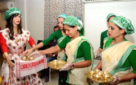 Guwahati Gets It's First Robotic Waitress At Restaurant Uruka