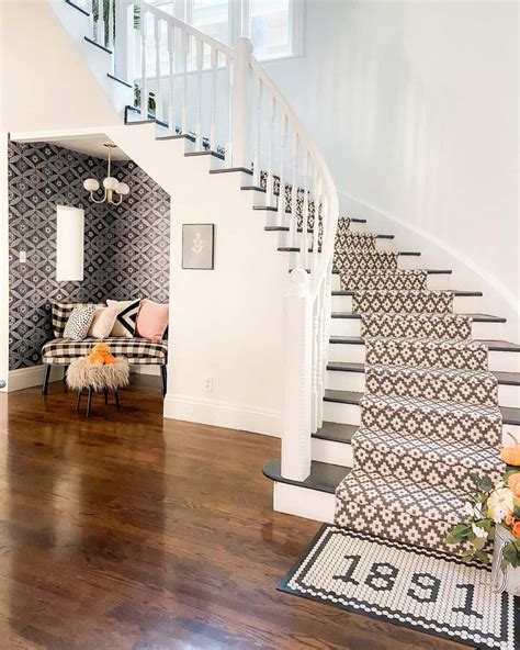 36 Ways to Upgrade Your Staircase with a Carpet for Stairs