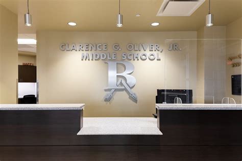 Oliver Middle School — BWA Architects