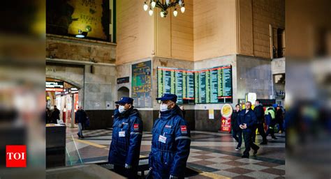 Russia deports Chinese for violating self-quarantine rules - Times of India