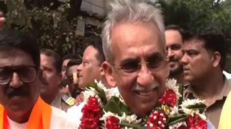 Amin Patel files nomination for Mumba devi seat, pledges to redevelop ...