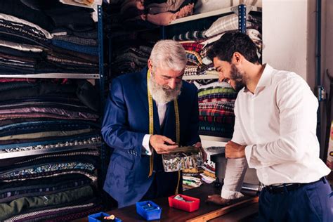 How Do You Choose the Fabric According to the Body Type! – TradeUNO Fabrics