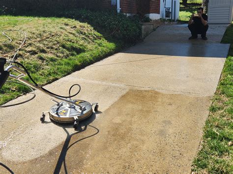 Driveway Cleaning | Concrete Driveway Surface Cleaning