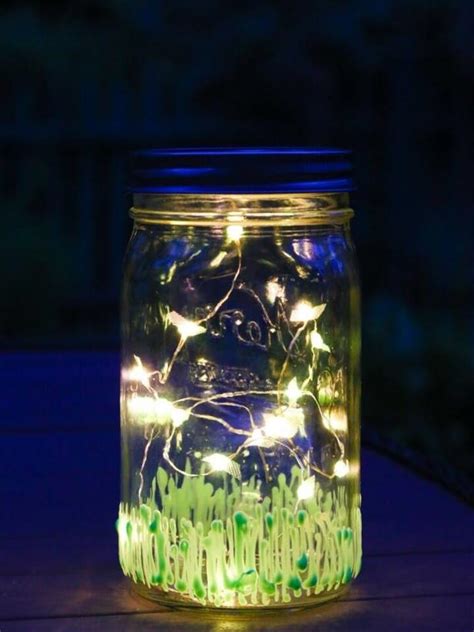 https://cdn.diytomake.com/wp-content/uploads/2020/05/Light-Up-the-Night-With-a-Firefly-Mason-Jar.jpg