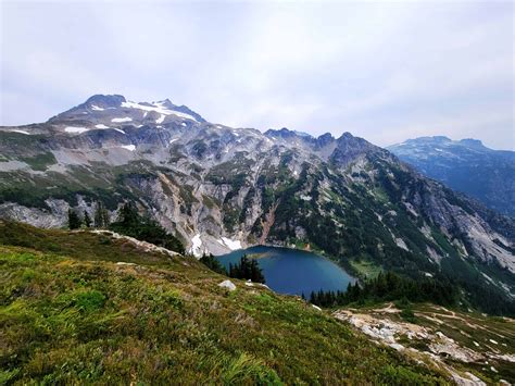 Cascade Pass & Sahale Arm Hike | North Cascades National Park | Explore ...