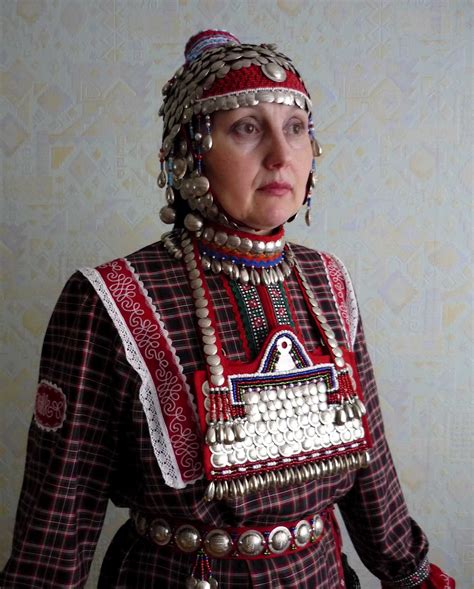 Суваро-булгарский - чувашский костюм и украшения: Хĕрарăм тумесем ...