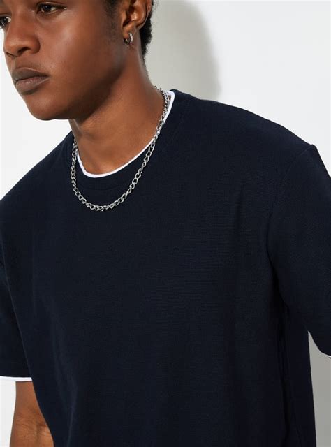 Buy URB_N Men Regular Fit Solid T-shirt Online at just Rs. 599.0 ...