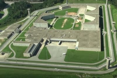 USP Big Sandy: 2023 Rules For Sending Pictures To Inmates