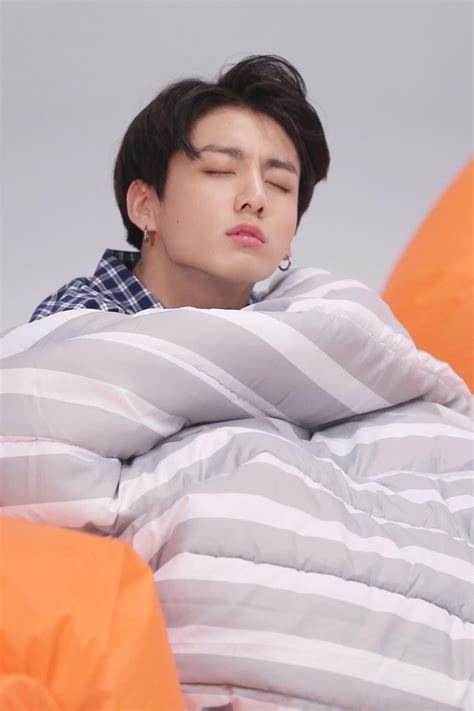 JUNGKOOK ~♡ // 171213 [BTS V OFFICIAL] RUN BTS! 2017 - Epi.31 Behind the scene [★] | Jeon ...