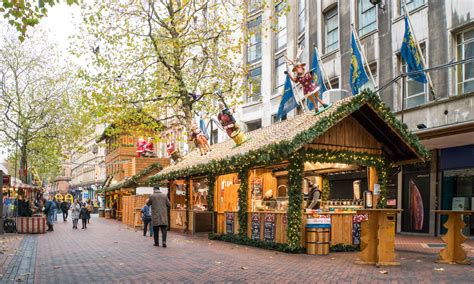 The 15 Best Christmas Markets in the UK - Wandering Wheatleys