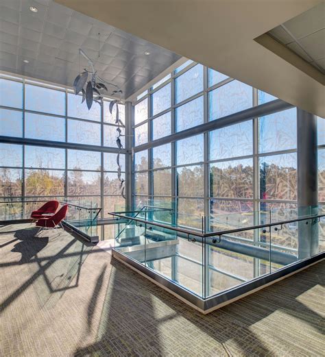 Womb™ Chair - Original Design | Knoll