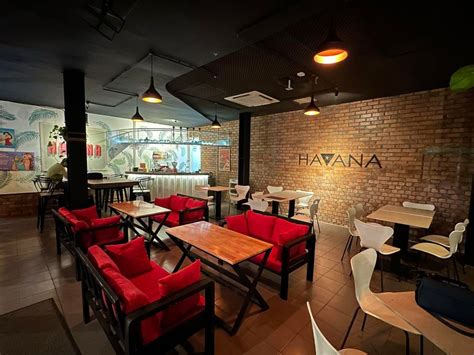 Carlsberg Bar Quiz #29, 44A Sayarsan Road, Bahan, Yangon, Myanmar ...