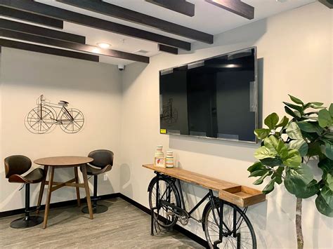 LINCOLN PARK FLATS | Apartments For Rent