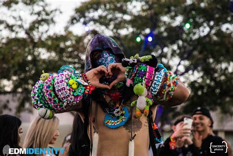 Why PLUR Is Important And What It Looks Like On The Dancefloor | EDM ...