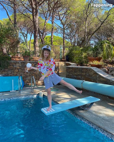 Suzanna Son Nude & Sexy Collection (61 Photos) - OnlyFans Leaked Nudes