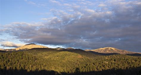 Sierra Blanca Peak viewed from Ruidoso, NM [OC] [5184x2770] : r/EarthPorn